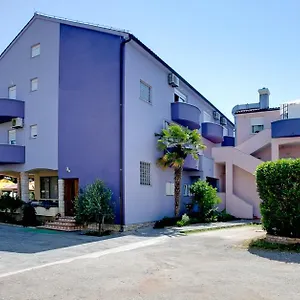 Sandra Bed & Breakfast